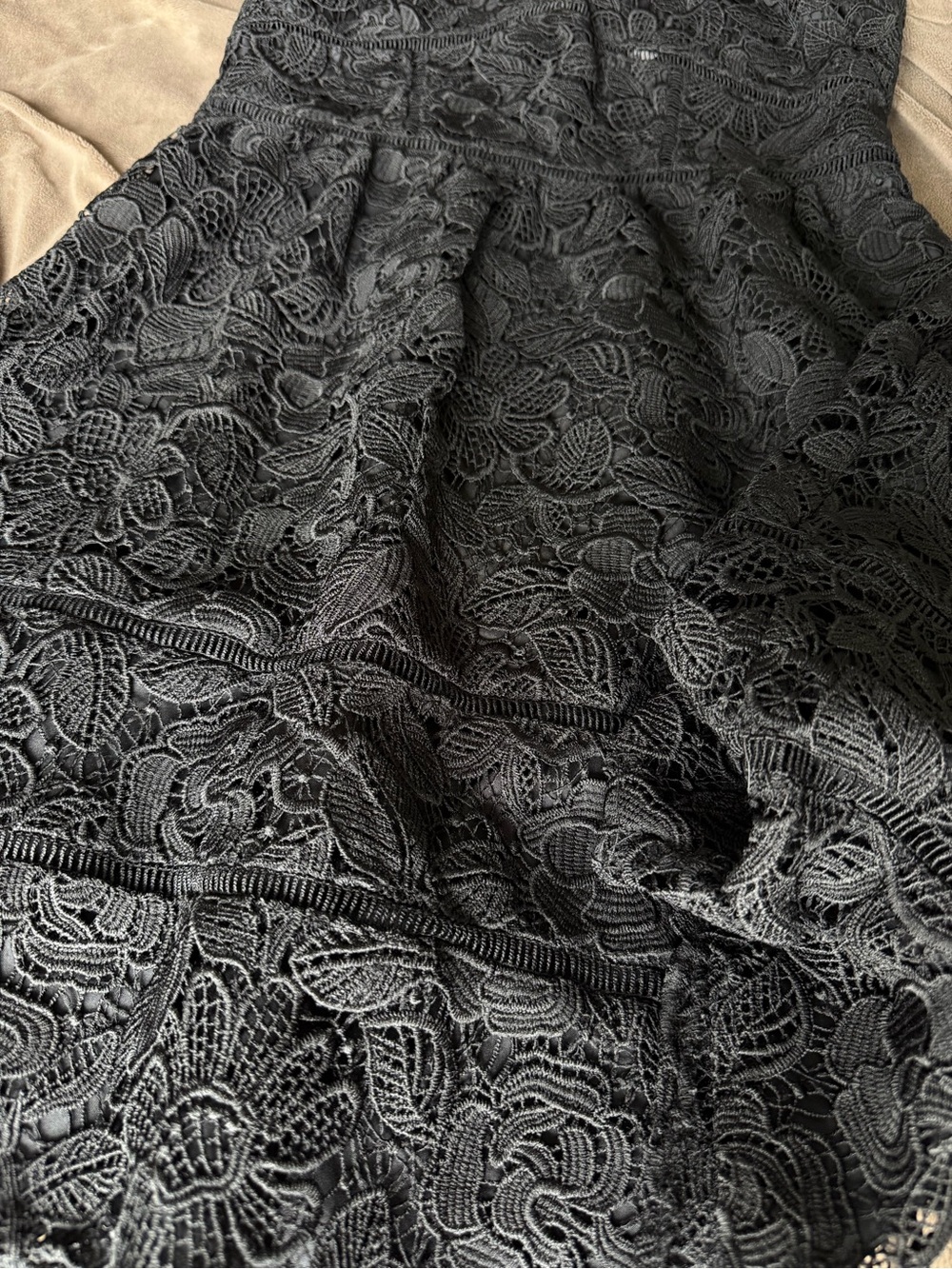 BB Dakota floral lace mini dress - Picture 10 of 14